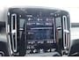 Volvo XC40 T4 Recharge R-Design | Stoelverwarming | Trekhaak | Panoramadak | Parkeercamera | Glossy Black | Keyless