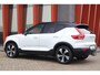 Volvo XC40 T4 Recharge R-Design | Stoelverwarming | Trekhaak | Panoramadak | Parkeercamera | Glossy Black | Keyless