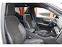 Volvo XC40 T4 Recharge R-Design | Stoelverwarming | Trekhaak | Panoramadak | Parkeercamera | Glossy Black | Keyless