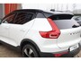 Volvo XC40 T4 Recharge R-Design | Stoelverwarming | Trekhaak | Panoramadak | Parkeercamera | Glossy Black | Keyless