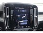 Volvo XC40 T4 Recharge R-Design | Stoelverwarming | Trekhaak | Panoramadak | Parkeercamera | Glossy Black | Keyless
