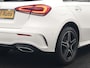 Mercedes-Benz A-klasse 250 e AMG Line Plug In Hybrid 218pk Dealer O.H. PHEV | Widescreen Navi | Camera | Alcantara Sportstoelen Verwarmd | Keyless | Sfeerverlichting | Cruise Control | Virtual | DAB | 18"L.M |