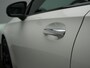 Mercedes-Benz A-klasse 250 e AMG Line PHEV 218pk Dealer O.H. | Widescreen Navi | Camera | Alcantara Sportstoelen Verwarmd | Keyless | Sfeerverlichting | Cruise Control | Virtual | DAB | 18"L.M | Plug In Hybrid