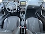 Peugeot 208 1.2 VTI Envy / Nwe. Distrib. / Navi / Clima