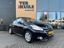 Peugeot 208 1.2 VTI Envy / Nwe. Distrib. / Navi / Clima
