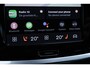Volvo V60 T6 Plug-in hybrid AWD Plus Dark | Trekhaak | Verwarmbare voorstoelen+stuurwiel+achterbank | Rondom zichtcamera | Premium audio by Harman Kardon | Verwarmbare voorruit | 19 inch Lichtmetalen velgen