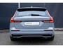 Volvo V60 T6 Plug-in hybrid AWD Plus Dark | Trekhaak | Verwarmbare voorstoelen+stuurwiel+achterbank | Rondom zichtcamera | Premium audio by Harman Kardon | Verwarmbare voorruit | 19 inch Lichtmetalen velgen