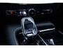 Volvo V60 T6 Plug-in hybrid AWD Plus Dark | Trekhaak | Verwarmbare voorstoelen+stuurwiel+achterbank | Rondom zichtcamera | Premium audio by Harman Kardon | Verwarmbare voorruit | 19 inch Lichtmetalen velgen