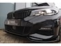 BMW 3-Serie 330i M Sport / PANO / KEYLESS / ACC / CAMERA / DODEHOEK / CARPLAY
