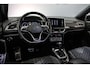 Volkswagen T-Roc R-Line Business+ 1.5 TSI 150pk DSG Automaat Adaptive cruise control, Elektrische achterklep, Achteruitrijcamera, LED koplampen, Stoelverwarming, Parkeersensoren