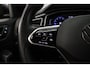 Volkswagen T-Roc R-Line Business+ 1.5 TSI 150pk DSG Automaat Adaptive cruise control, Elektrische achterklep, Achteruitrijcamera, LED koplampen, Stoelverwarming, Parkeersensoren