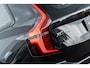 Volvo XC90 T8 Plug-in hybrid AWD Ultra Dark | 7-Zits | Google | Panoramadak | Luchtvering | Stoelverwarming Voor + Achter | Trekhaak | Elek. Stoelen | Massage | Stoelventilatie | Head-up Display | 360 Camera | Lederen Bekleding | Zitverlenging | 21" LM