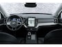 Volvo XC90 T8 Plug-in hybrid AWD Ultra Dark | 7-Zits | Google | Panoramadak | Luchtvering | Stoelverwarming Voor + Achter | Trekhaak | Elek. Stoelen | Massage | Stoelventilatie | Head-up Display | 360 Camera | Lederen Bekleding | Zitverlenging | 21" LM