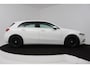 Mercedes-Benz A-klasse 180 Premium Plus (STOELVERWARMING, ACHTERUITRIJCAMERA, CRUISE CONTROL, NAVIGATIE)