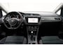 Volkswagen Touran 1.5 TSI 150pk Comfortline Aut. 7-Pers. [ Navi Apple/Android Stoelverwarming ]
