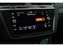 Volkswagen Tiguan 1.5 TSI 150pk DSG 2x R-Line HUD Trekhaak Camera harman/kardon Panoramadak Keyless Virtual Cockpit Navigatie