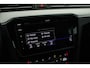 Volkswagen Passat Variant 1.5 TSI 150pk DSG R-Line Business Leder Camera Panoramadak Keyless Virtual Cockpit Navigatie