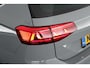 Volkswagen Passat Variant 1.5 TSI 150pk DSG R-Line Business Leder Camera Panoramadak Keyless Virtual Cockpit Navigatie
