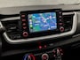 Kia Stonic 1.0 T-GDi DynamicLine (APPLE CARPLAY, NAVIGATIE, CAMERA, SPORTSTOELEN, LM VELGEN, CRUISE, PARKEERSENSOREN, NIEUWSTAAT)