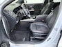 Mercedes-Benz GLA 200 Business Solution AMG Panoramadak / Keyless / Memory Seats / Nightpakket / Parkeercamera /