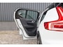 Volvo XC40 1.5 T5 Recharge R-Design | Adaptieve cruise | Zwenkbare trekhaak | Blis | Actieve bochtverlichting |