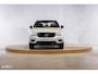 Volvo XC40 1.5 T5 Recharge R-Design | Adaptieve cruise | Zwenkbare trekhaak | Blis | Actieve bochtverlichting |