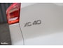 Volvo XC40 1.5 T5 Recharge R-Design | Adaptieve cruise | Zwenkbare trekhaak | Blis | Actieve bochtverlichting |