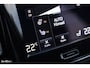 Volvo XC40 1.5 T5 Recharge R-Design | Adaptieve cruise | Zwenkbare trekhaak | Blis | Actieve bochtverlichting |