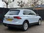 Volkswagen Tiguan 1.5 TSI ACT Comfortline Business DIGITAL DASH - TREKHAAK - STOELVERWARMING