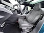 Peugeot 3008 1.2 Hybrid 136 GT | Unieke KM stand! | Panoramisch schuifdak | Elektrische achterklep | Alcantara interieur | 360 Camera | Stoelverwarming | Apple Carplay draadloos