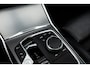 BMW 3-Serie Touring 330e | M-Pakket | Panoramadak | HUD | Curved Display | Sportstoelen | Adaptieve Cruise Control | Ele. verstelbare stoelen + Geheugen | Camera | DAB | Apple CarPlay/Android Auto | LED |