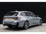 BMW 3-Serie Touring 330e | M-Pakket | Panoramadak | HUD | Curved Display | Sportstoelen | Adaptieve Cruise Control | Ele. verstelbare stoelen + Geheugen | Camera | DAB | Apple CarPlay/Android Auto | LED |