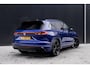 Volkswagen Touareg 3.0 TSi eHybrid 4MOTION R | Luchtvering | Panoramadak | Matrix Led IQ | Discover Pro Max | Comfort-Stoelen | Trekhaak | Stoelverwarming V + A | Nachtzicht-Assistent | Park Assist Pro | Connectivity-Pakket | Adaptieve Cruise Control |