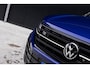 Volkswagen Touareg 3.0 TSi eHybrid 4MOTION R | Luchtvering | Panoramadak | Matrix Led IQ | Discover Pro Max | Comfort-Stoelen | Trekhaak | Stoelverwarming V + A | Nachtzicht-Assistent | Park Assist Pro | Connectivity-Pakket | Adaptieve Cruise Control |