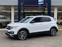 Volkswagen T-Cross 1.0 TSI Style / Automaat / NL-Auto / 1e-Eigenaar / Adaptieve Cruise-Control / Climate-Control / Apple-Carplay & Android-Auto / Draadloze-Telefoonlader / LED / Keyless / Dodehoek-Detectie / DAB Radio-Bluetooth / Navi / PDC V+A met Camera / 18'' LMV / ENZ.