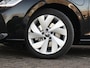 Volkswagen Golf 1.5 eHybrid Life Edition | App Connect | Inklapbare trekhaak | Cruise | Led koplampen