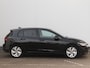 Volkswagen Golf 1.5 eHybrid Life Edition | Inklapbare trekhaak | Apple Carplay / Android Auto | Achteruitrijcamera | Voorklimatisering |