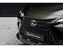 Lexus NX 450h+ AWD Luxury Line | SOH 100% | NL Auto | Trekhaak | Panoramadak | Ele.verstelbare stoelen + Geheugen | Stuur/Stoelverwarming | 360 Camera | DAB | Navigatie | Adaptieve Cruise Control | Ele. kofferdeksel |