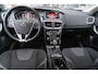Volvo V40 1.5 T2 Polar+ | Stoel & Stuurverwarming | Dodehoek sensoren | Parkeersensoren achter | Cruisecontrol | Automaat |