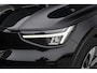 Volvo XC40 Recharge Core | Parkeersensoren voor en achter | Parkeercamera | Stoel & Stuurverwarming | 4 seizoenenbanden |