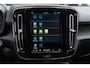 Volvo XC40 Recharge Core | Parkeersensoren voor en achter | Parkeercamera | Stoel & Stuurverwarming | 4 seizoenenbanden |