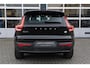 Volvo XC40 Recharge Core | Parkeersensoren voor en achter | Parkeercamera | Stoel & Stuurverwarming | 4 seizoenenbanden |