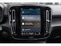Volvo XC40 Recharge Core | Parkeersensoren voor en achter | Parkeercamera | Stoel & Stuurverwarming | 4 seizoenenbanden |