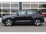 Volvo XC40 Recharge Core | Parkeersensoren voor en achter | Parkeercamera | Stoel & Stuurverwarming | 4 seizoenenbanden |