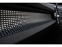 Volvo XC40 1.5 T4 Recharge R-Design | Dealeronderhouden | Adaptive Cruise control | Panoramadak | Visual Park Assist | Intellisafe Assist | Drive Modes | Preconditioning | Luxury 2 Pack | 19 Inch | All Seasonbanden | Verlichtingspack 2 | Keyless | Premium Audio by Harman Kardon | Elektrische achterklep | Verwarmbaar stuurwiel | Elektrisch verstelbare voorstoelen | Verwarmbare voorstoelen | Verwarmbare achterbank