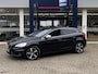 Volvo V40 1.5 T3 Polar+ Sport / Automaat / NL-Auto / Dealer-Onderhouden / Cruise-Control / Climate-Control / Stoelverwarming / Harman-Kardon Audio / Afneembare-Trekhaak / LED / Keyless / DAB Radio-Bluetooth / Navi / Camera / 17'' LMV / ENZ.