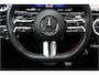 Mercedes-Benz A-klasse 180 AMG Line Aut7 | Facelift | Panoramadak | Verwarmd Stuurwiel | Trekhaak | Camera | Keyless Go | Widescreen | Sfeerverlichting | Stoelverwarming | High Perf. LED |