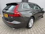 Volvo V60 2.0 B3 MILD-HYBRIDE / MOMENTUM BUSINESS / Automaat / Apple CarPlay &amp; smartphone-integratie.