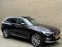 Volvo XC60 2.0 T6 Plug-in 350pk AWD Inscription | Long range | Panoramadak | Lederen bekleding | Pilot assist | Camera | Stoel&stuurverwarming | 20 inch LMV | Navigatie | Apple CarPlay / Android Auto | Full-LED | DAB | Keyless | Elektrische achterklep | Elektrisch verstelbare stoelen met memory | Volledig onderhouden!