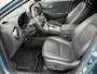 Hyundai Kona Electric EV Premium 64 kWh / 1e eig / 18"Lm velgen met All Season / 3 fase / Dak en Stijlen grijs gewrapt / Fietsdrager montage beugel /
